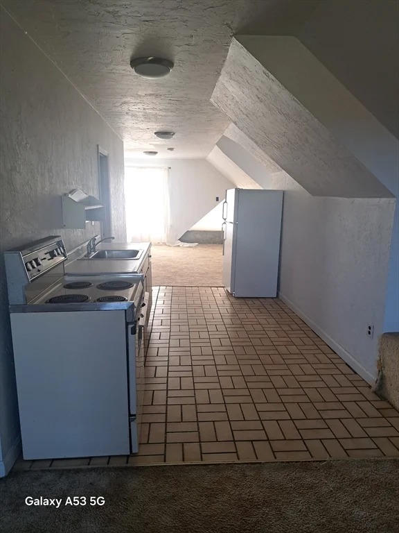 1 bed, 1 bath apartment for rent at 24 Clearview Ave Unit 3, Burncoat — photo 5 of 23