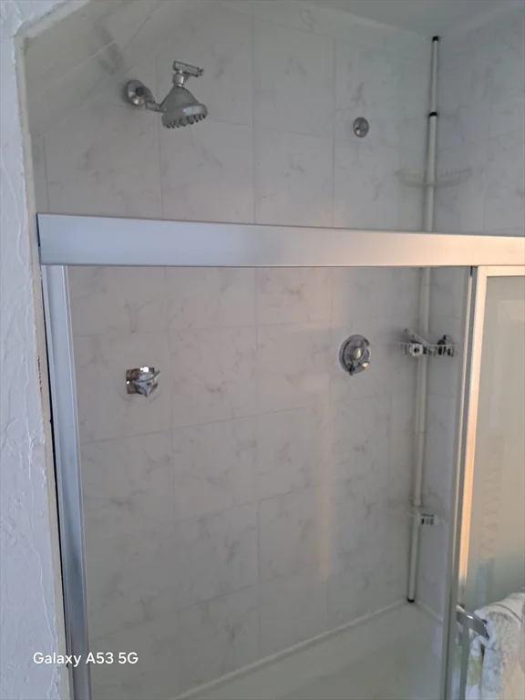 1 bed, 1 bath apartment for rent at 24 Clearview Ave Unit 3, Burncoat — photo 14 of 23