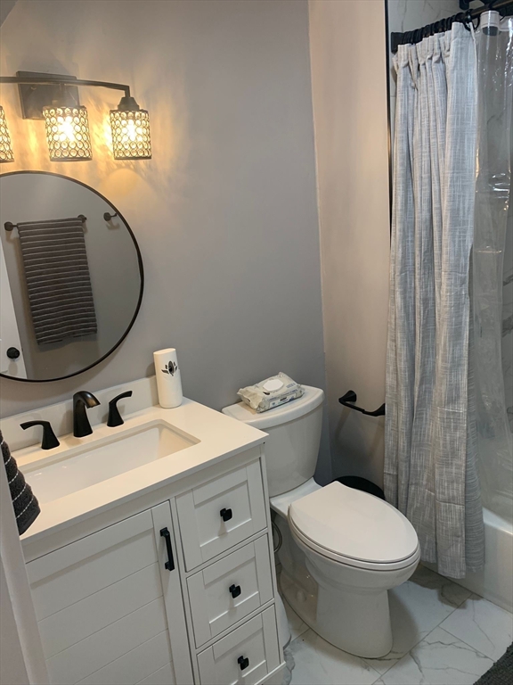 3 bed, 1 bath apartment for rent at 24 Clematis St Unit 2, Winchester — photo 16 of 31