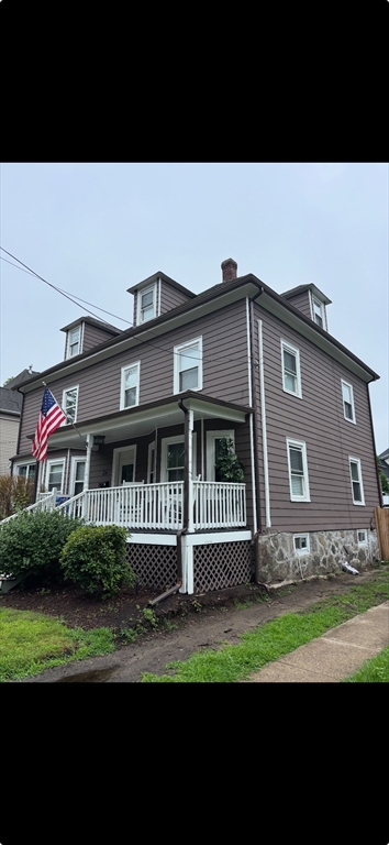 3 bed, 1 bath apartment for rent at 24 Clematis St Unit 2, Winchester