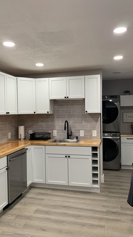 3 bed, 1 bath apartment for rent at 24 Clematis St Unit 2, Winchester — photo 4 of 31