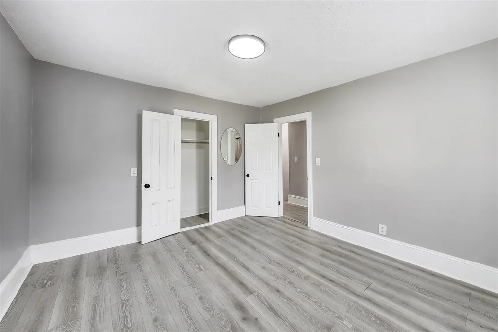 3 bed, 1 bath apartment for rent at 24 Clematis St, Winchester — photo 19 of 36