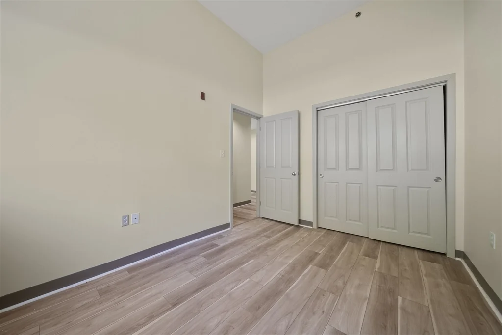 2 bed, 1 bath apartment for rent at 24 Cobblestone Ln Unit 405, West Gloucester — photo 13 of 18