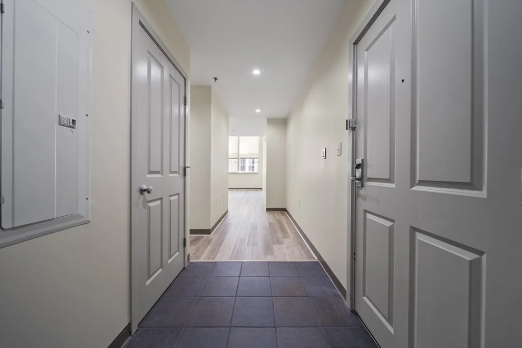 2 bed, 1 bath apartment for rent at 24 Cobblestone Ln Unit 405, West Gloucester — photo 9 of 18