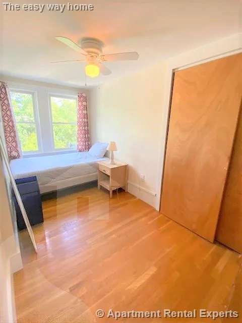 2 bed, 1 bath apartment for rent at 24 Cogswell Ave Unit 3, Porter Square — photo 7 of 11