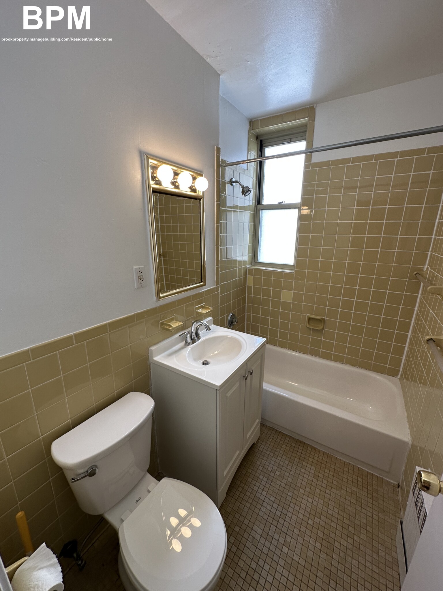 2 bed, 1 bath apartment for rent at 24 Colborne Rd Unit 6, Brighton — photo 5 of 6