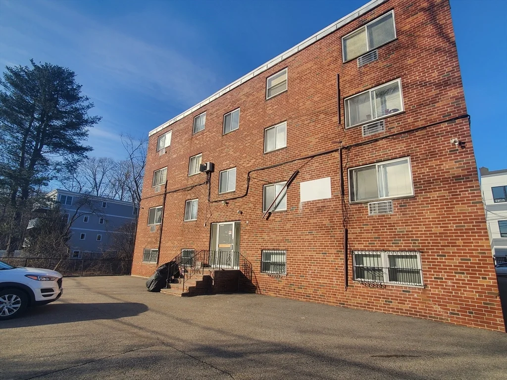 1 bed, 1 bath apartment for rent at 24 Colgate Rd Unit 1, Roslindale — photo 14 of 14