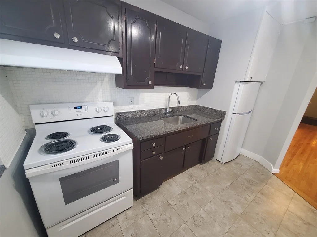 1 bed, 1 bath apartment for rent at 24 Colgate Rd Unit 5, Roslindale — photo 2 of 13