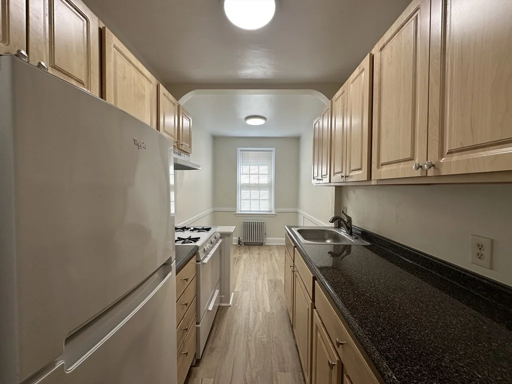 1 bed, 1 bath apartment for rent at 24 Concord Ave Unit 111, Harvard Square — photo 9 of 23
