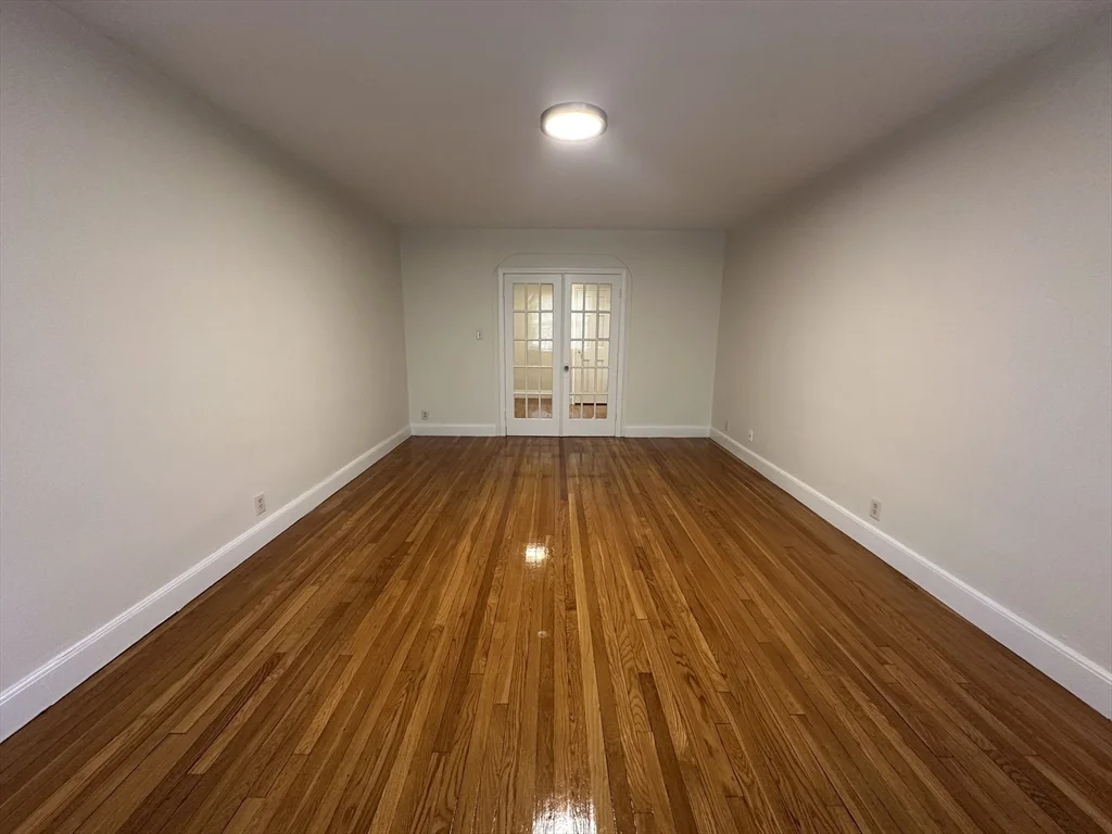 1 bed, 1 bath apartment for rent at 24 Concord Ave Unit 111, Harvard Square — photo 4 of 23