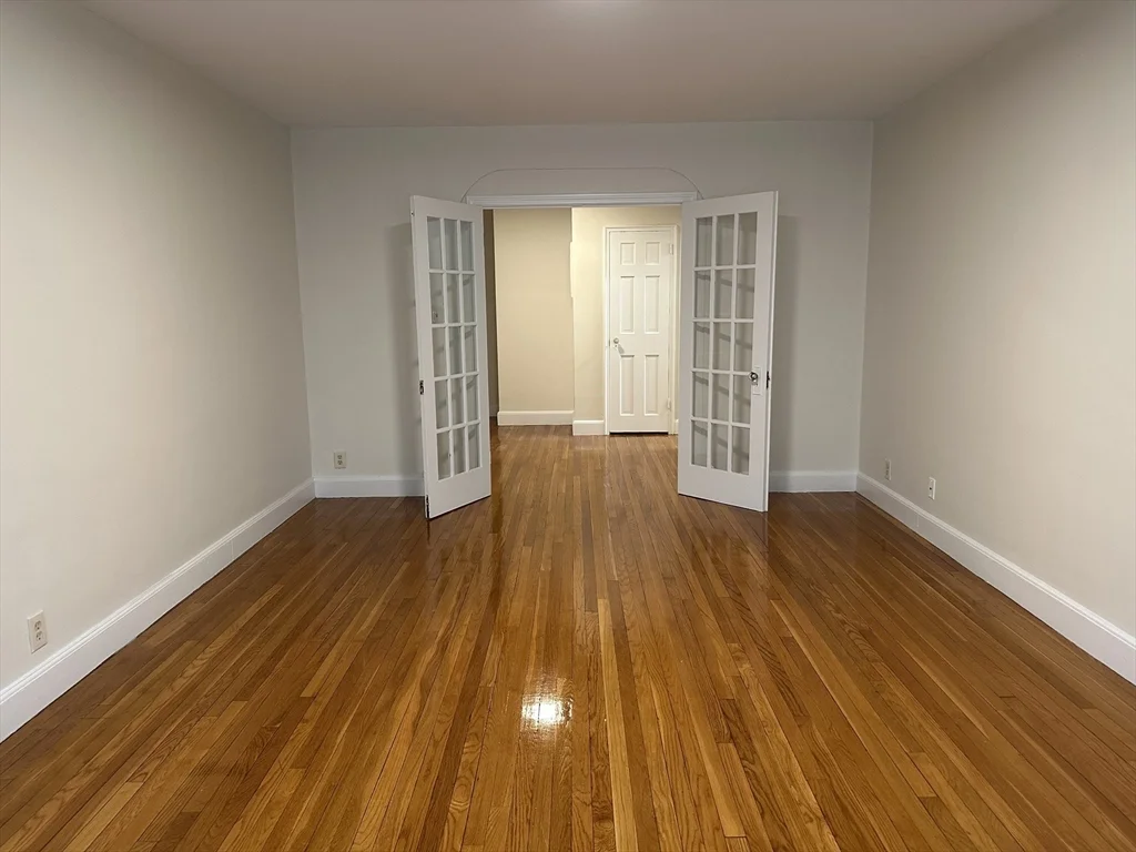 1 bed, 1 bath apartment for rent at 24 Concord Ave Unit 111, Harvard Square — photo 2 of 23