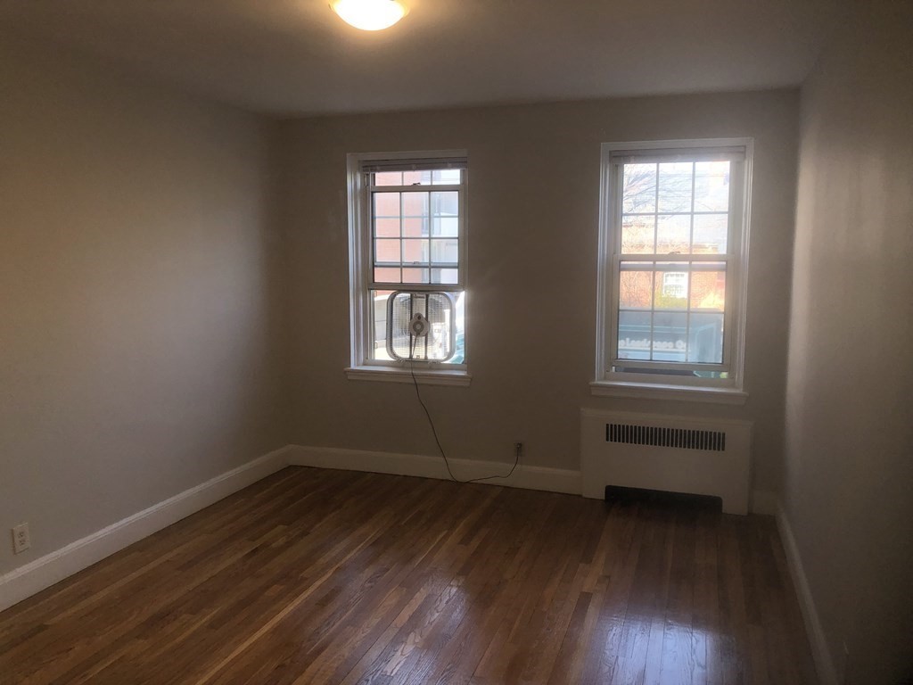 1 bed, 1 bath apartment for rent at 24 Concord Ave Unit 207, Harvard Square — photo 9 of 14