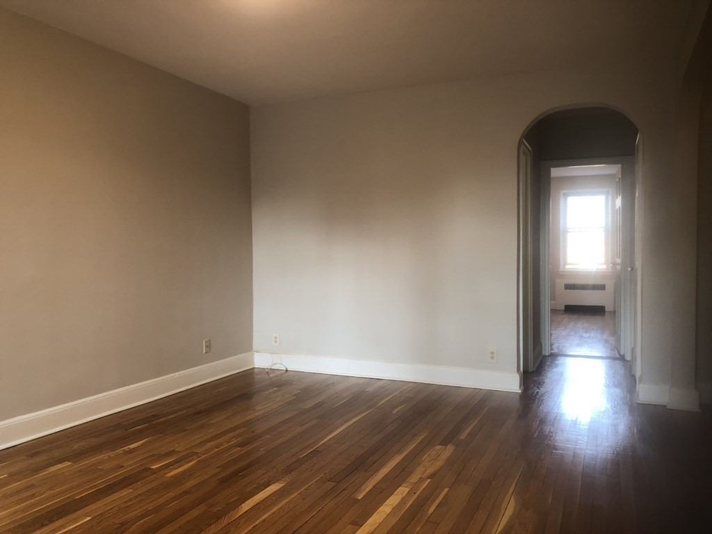 1 bed, 1 bath apartment for rent at 24 Concord Ave Unit 207, Harvard Square — photo 3 of 14