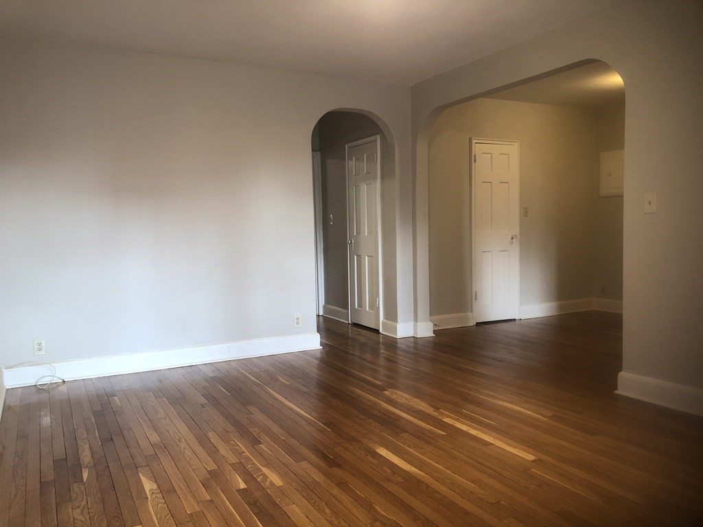 1 bed, 1 bath apartment for rent at 24 Concord Ave Unit 207, Harvard Square — photo 2 of 14