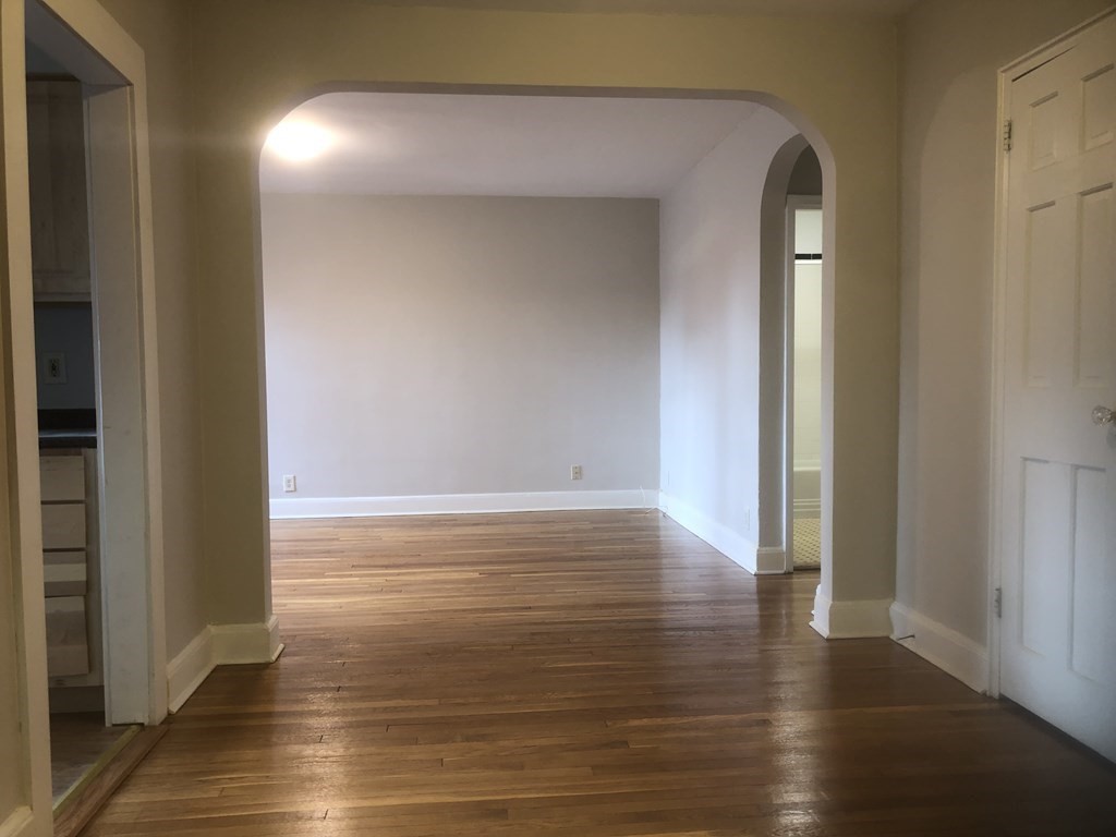 1 bed, 1 bath apartment for rent at 24 Concord Ave Unit 207, Harvard Square — photo 4 of 14