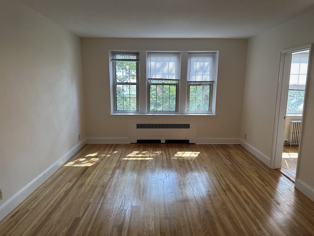 Studio bed, 1 bath apartment for rent at 24 Concord Ave Unit 312, Harvard Square — photo 4 of 16