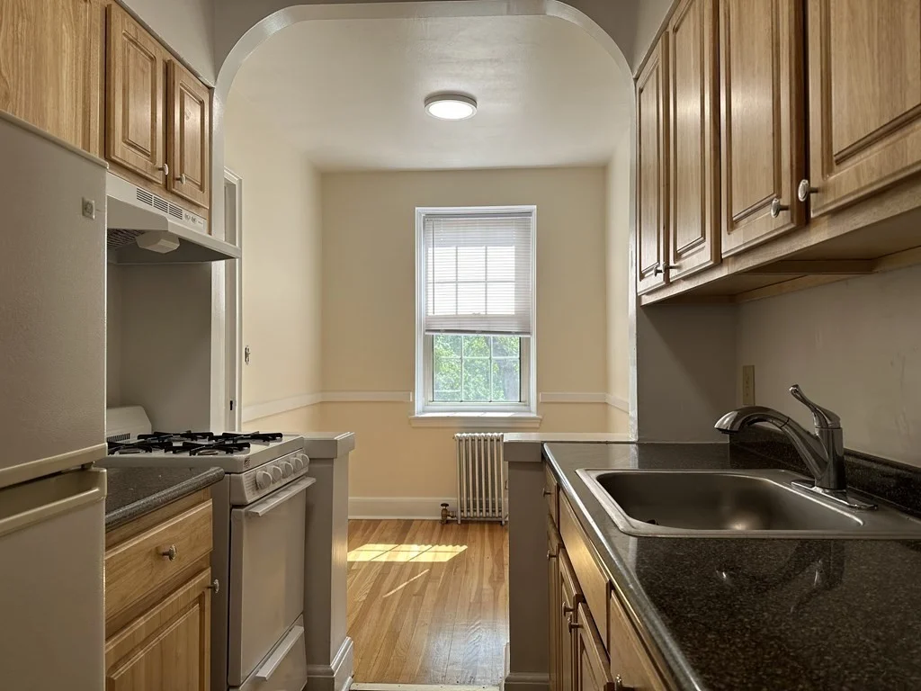Studio bed, 1 bath apartment for rent at 24 Concord Ave Unit 312, West Cambridge — photo 8 of 16