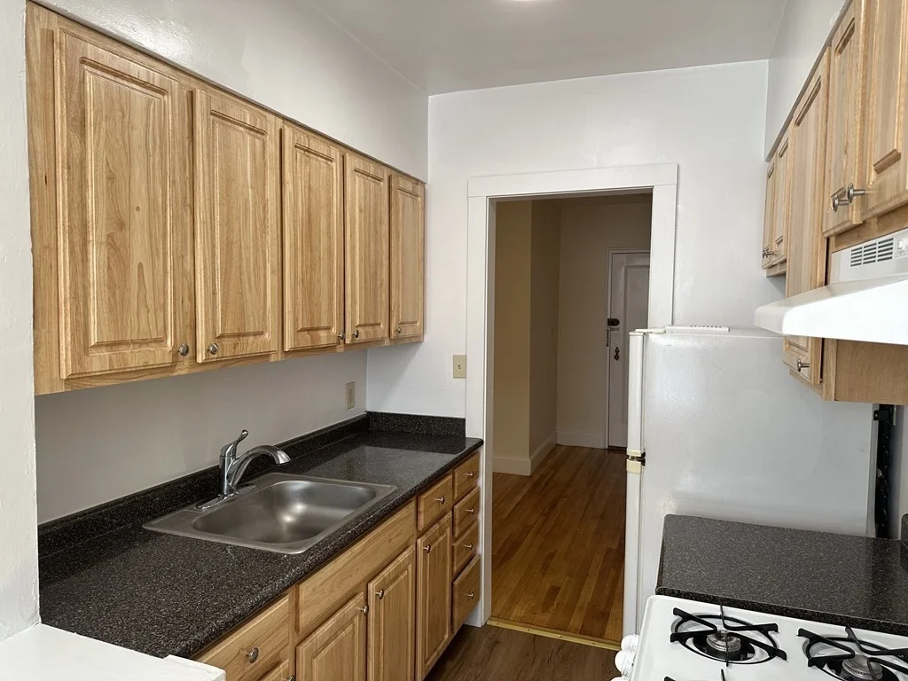 Studio bed, 1 bath apartment for rent at 24 Concord Ave Unit 312, West Cambridge — photo 10 of 16