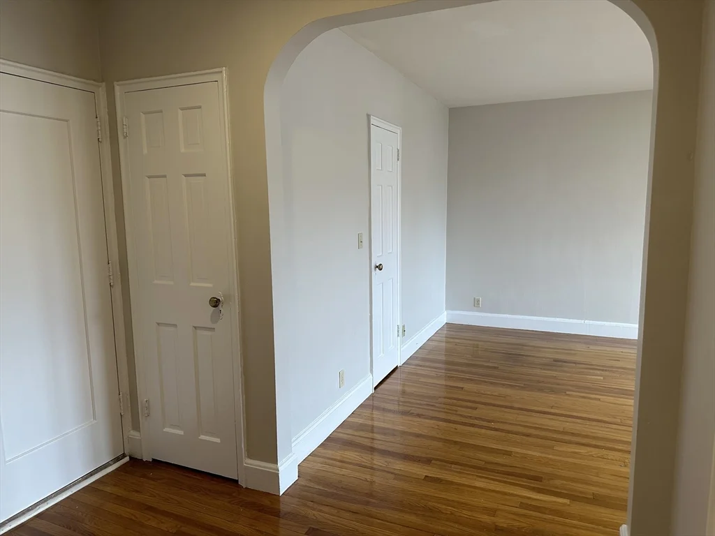 1 bed, 1 bath apartment for rent at 24 Concord Ave Unit 414, West Cambridge — photo 8 of 20
