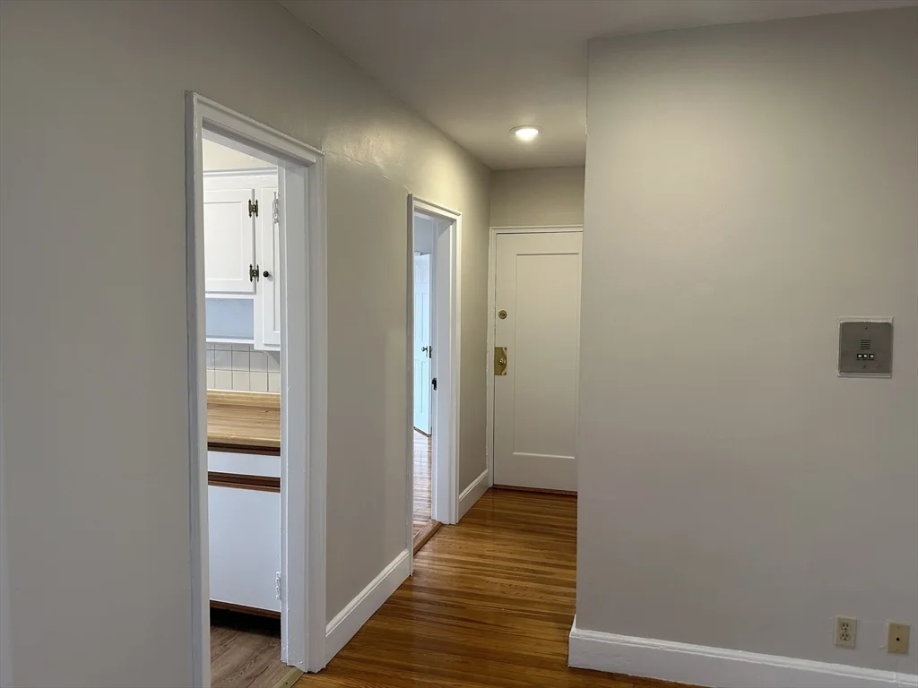 1 bed, 1 bath apartment for rent at 24 Concord Ave Unit 414, West Cambridge — photo 9 of 20