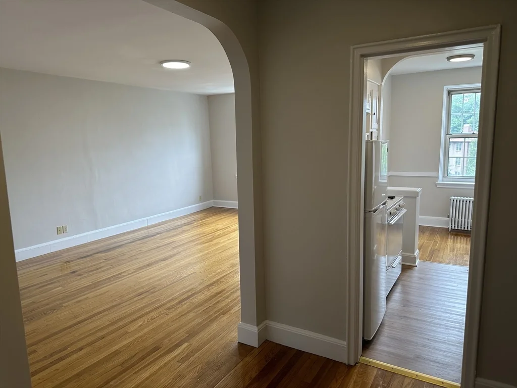 1 bed, 1 bath apartment for rent at 24 Concord Ave Unit 414, West Cambridge — photo 6 of 20