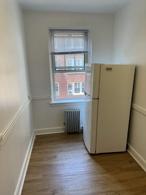Studio bed, 1 bath apartment for rent at 24 Concord Ave Unit 505, Harvard Square — photo 10 of 23