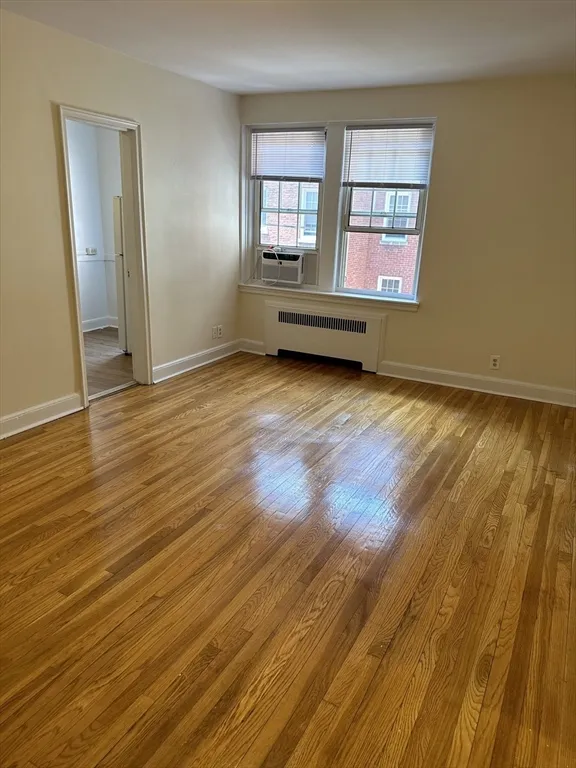 Studio bed, 1 bath apartment for rent at 24 Concord Ave Unit 505, Harvard Square — photo 6 of 23