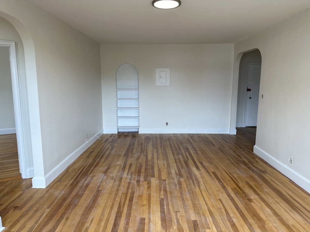 1 bed, 1 bath apartment for rent at 24 Concord Ave Unit 515, Harvard Square — photo 6 of 19
