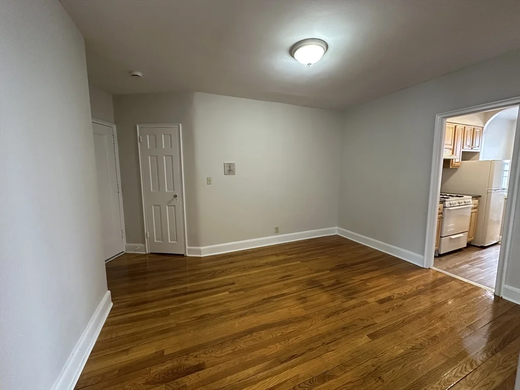 1 bed, 1 bath apartment for rent at 24 Concord Ave Unit 516, Harvard Square — photo 7 of 21