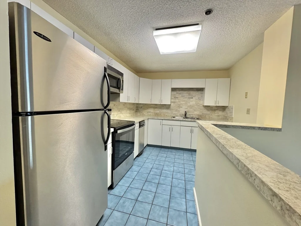 2 bed, 2 bath apartment for rent at 24 Corey St Unit 101, Everett — photo 13 of 15