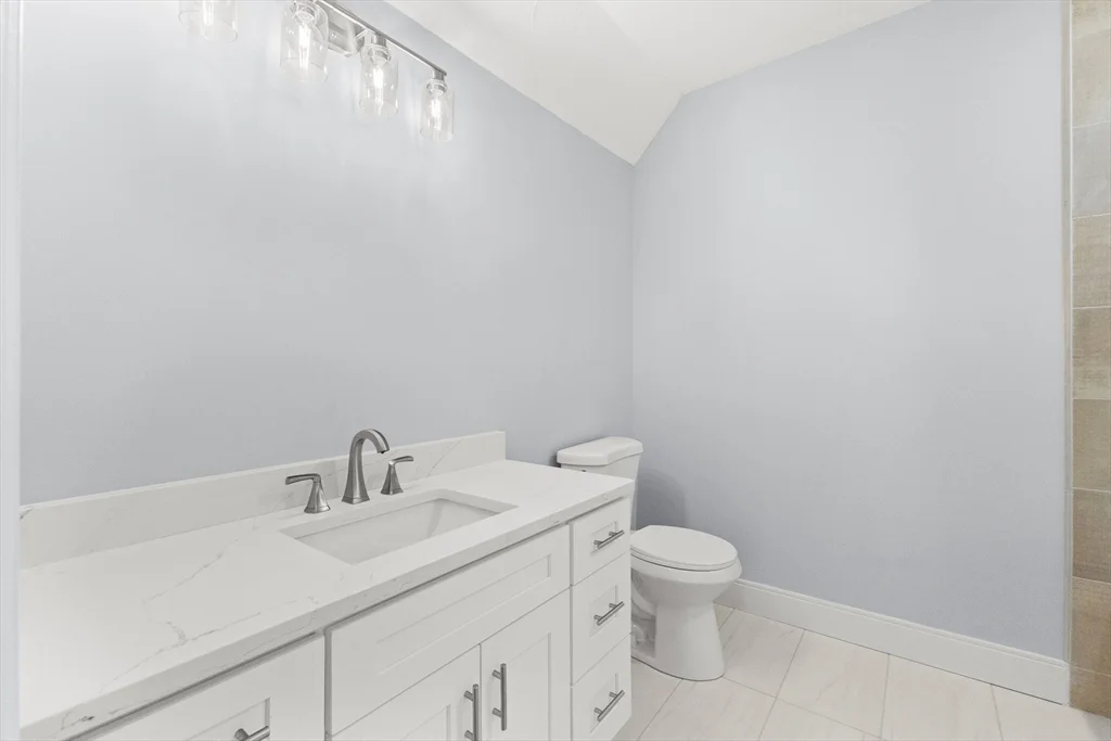 4 bed, 3 bath apartment for rent at 24 Country Club Dr Unit 24, Plymouth — photo 28 of 42