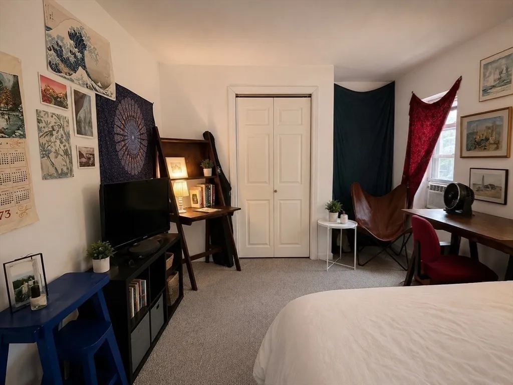 2 bed, 1 bath apartment for rent at 24 Cyprians Pl Unit 4, Roxbury — photo 9 of 14