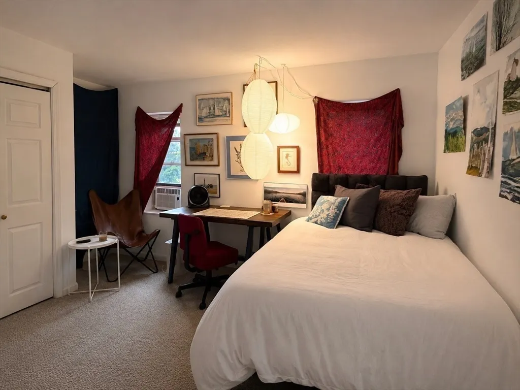 2 bed, 1 bath apartment for rent at 24 Cyprians Pl Unit 4, Roxbury — photo 8 of 14