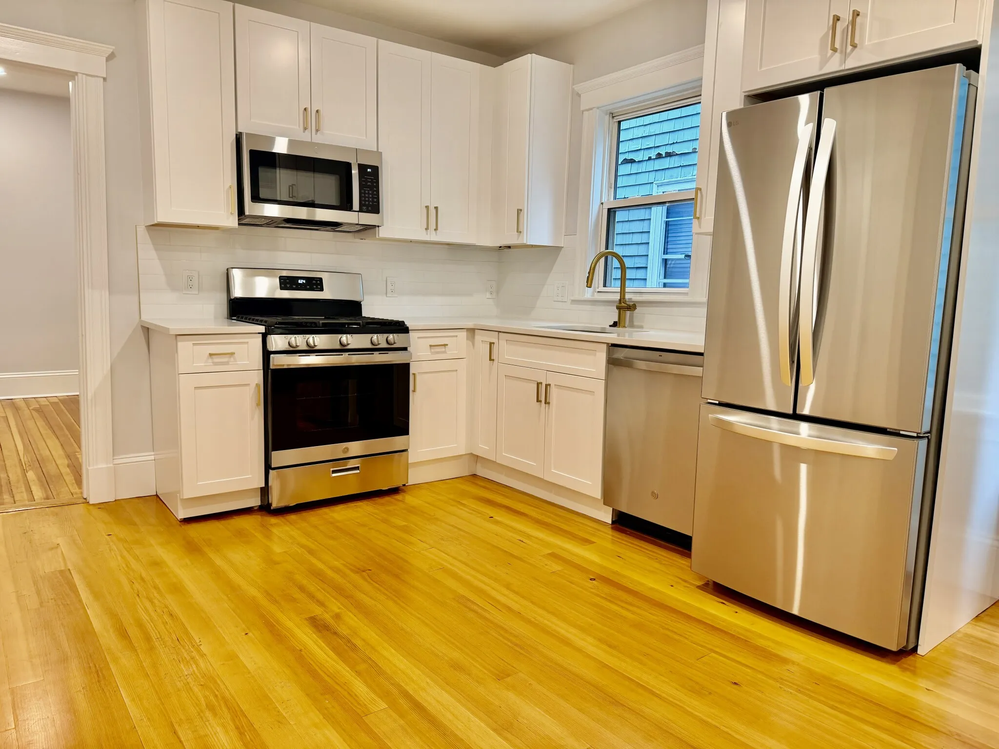 3 bed, 1 bath apartment for rent at 24 Dawes St Unit 1, Dorchester — photo 11 of 15