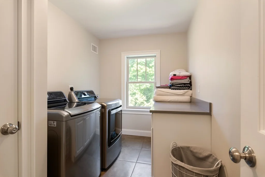 5 bed, 4+ bath apartment for rent at 24 Dogwood Ln, Birds Hill — photo 34 of 40