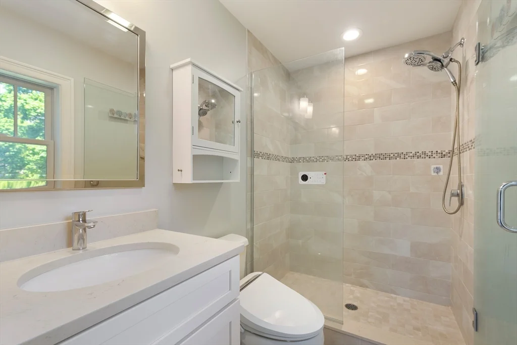 5 bed, 4+ bath apartment for rent at 24 Dogwood Ln, Birds Hill — photo 27 of 40