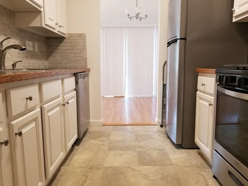 2 bed, 2 bath apartment for rent at 24 East Bluff Rd Unit 24, Ashland — photo 4 of 13
