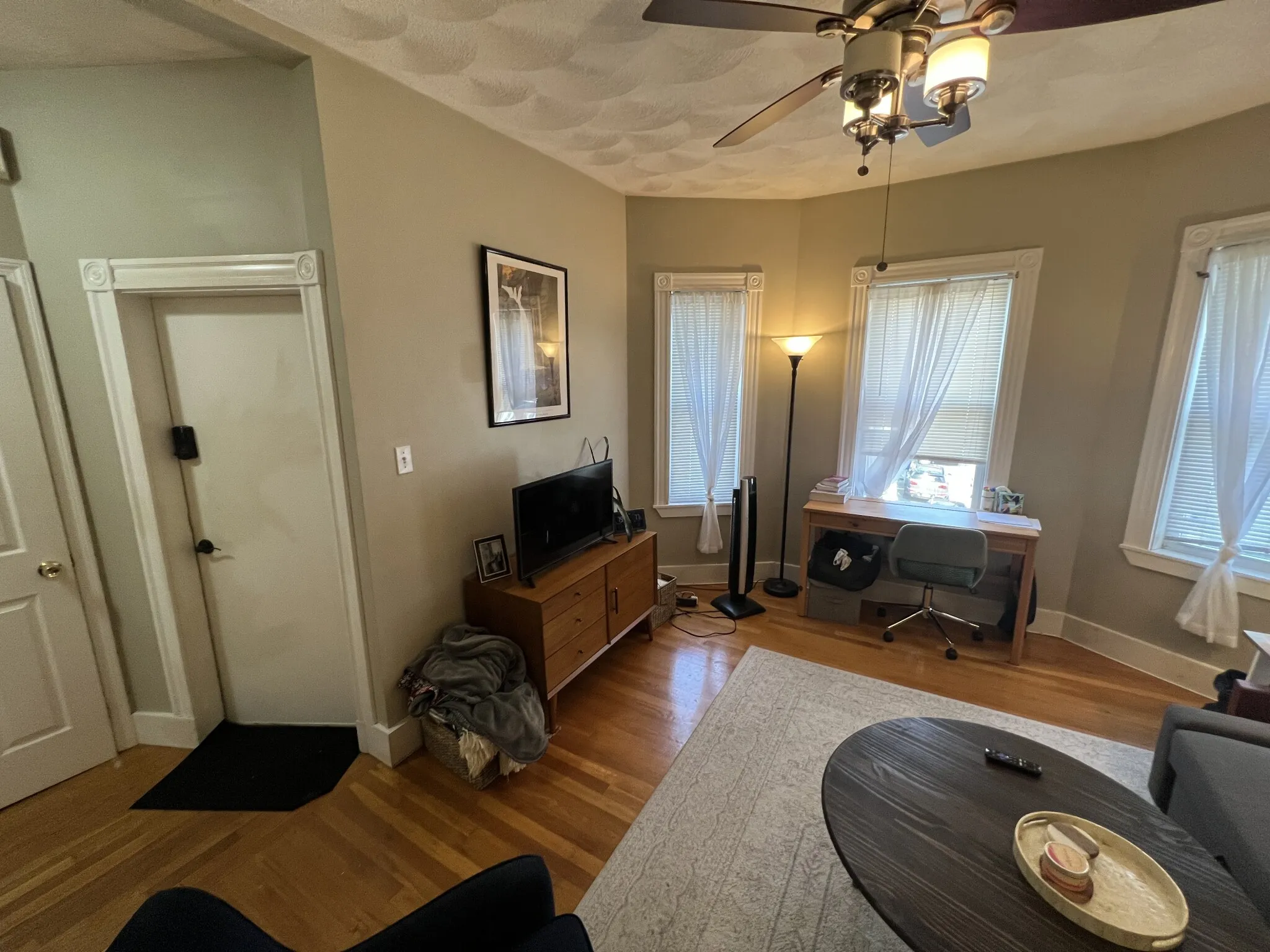2 bed, 1 bath apartment for rent at 24 Ellington Rd Unit 2, Powder House Square — photo 6 of 30