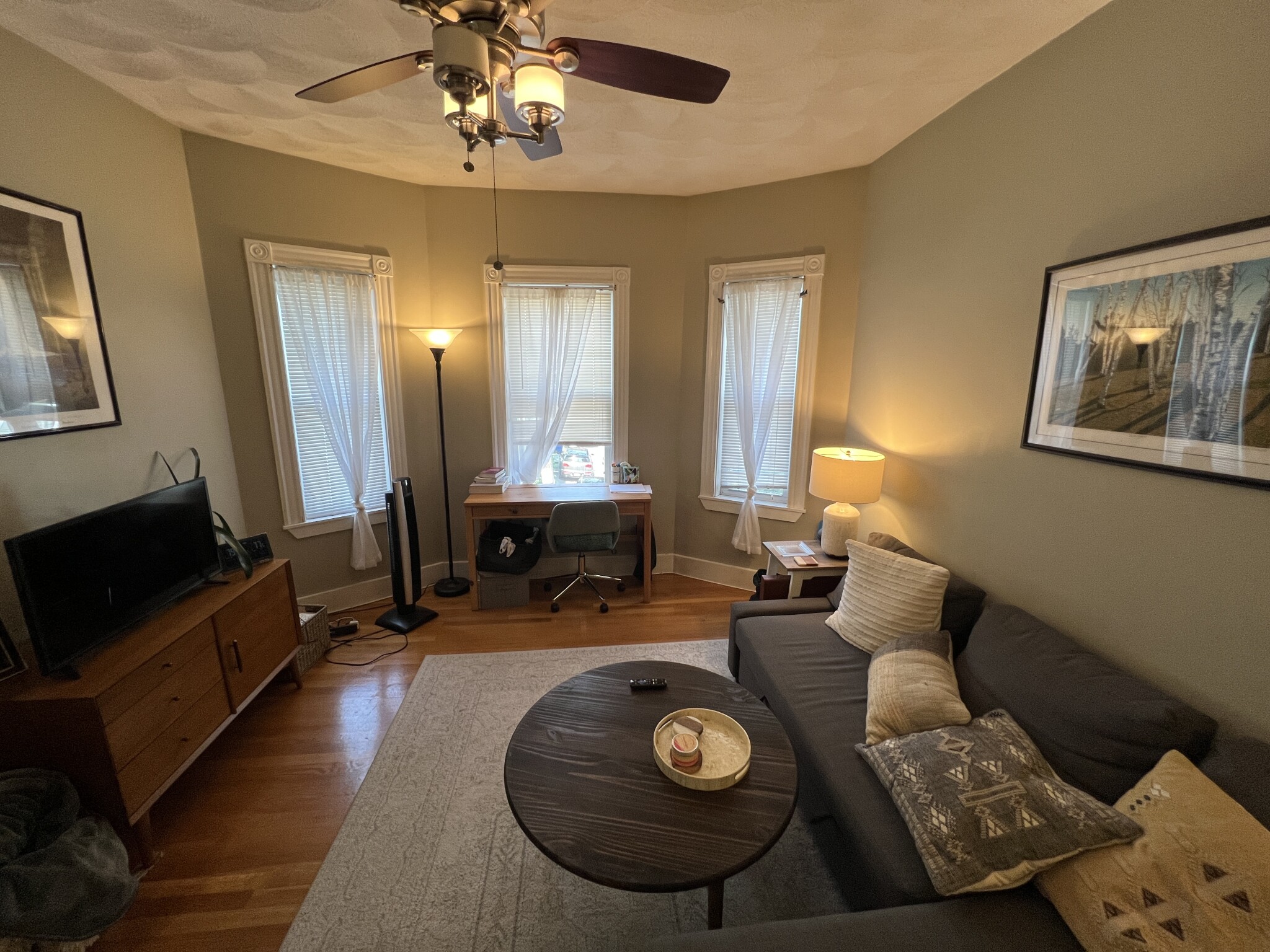 2 bed, 1 bath apartment for rent at 24 Ellington Rd Unit 2R, Powder House Square — photo 5 of 30