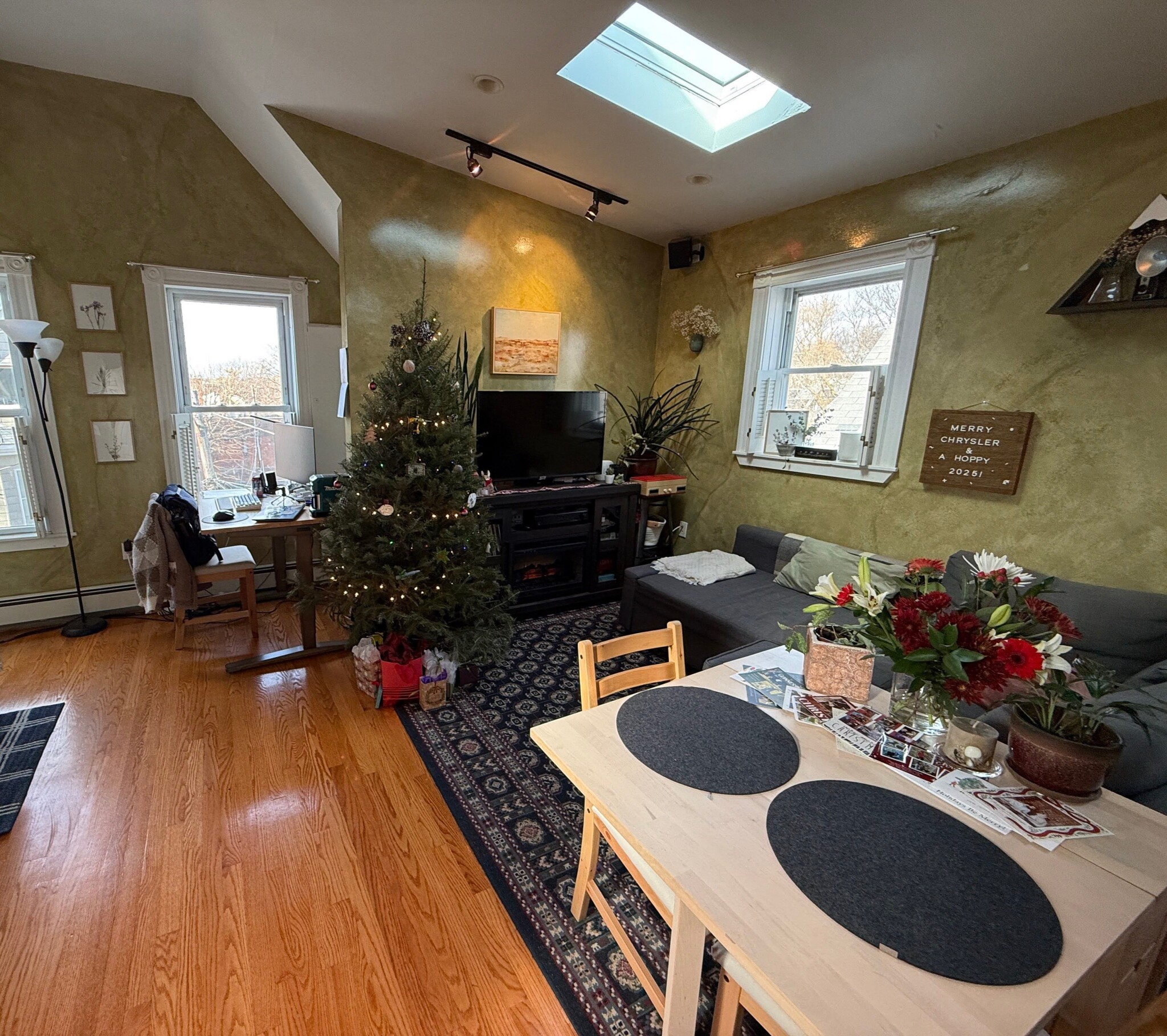 2 bed, 1 bath apartment for rent at 24 Ellington Rd Unit 3S, Powder House Square — photo 2 of 29