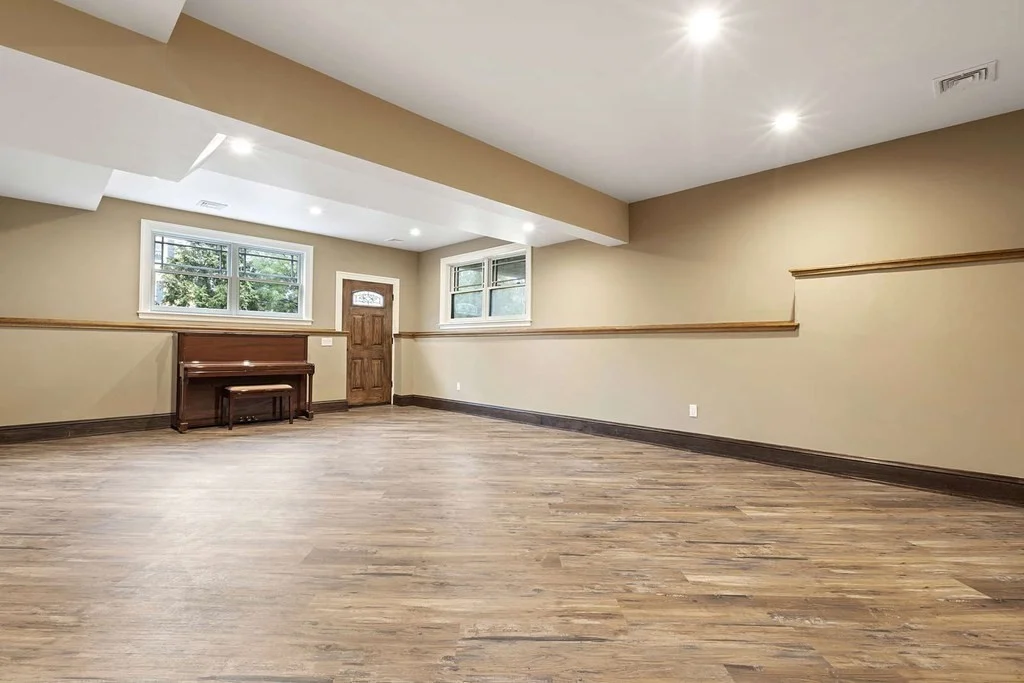 3 bed, 3 bath apartment for rent at 24 Elm Unit 0, Dedham — photo 30 of 42