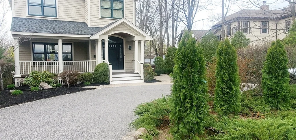 3 bed, 3 bath apartment for rent at 24 Elm Unit 0, Dedham — photo 2 of 42