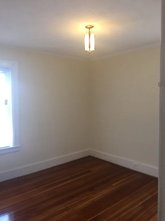 2 bed, 1 bath apartment for rent at 24 Elmwood Unit 1, Holyoke — photo 7 of 13