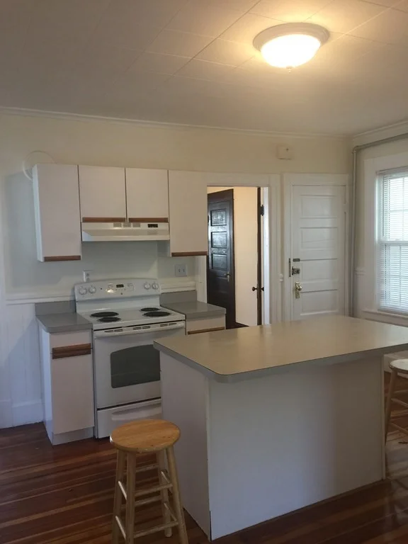 2 bed, 1 bath apartment for rent at 24 Elmwood Unit 1, Holyoke — photo 12 of 13