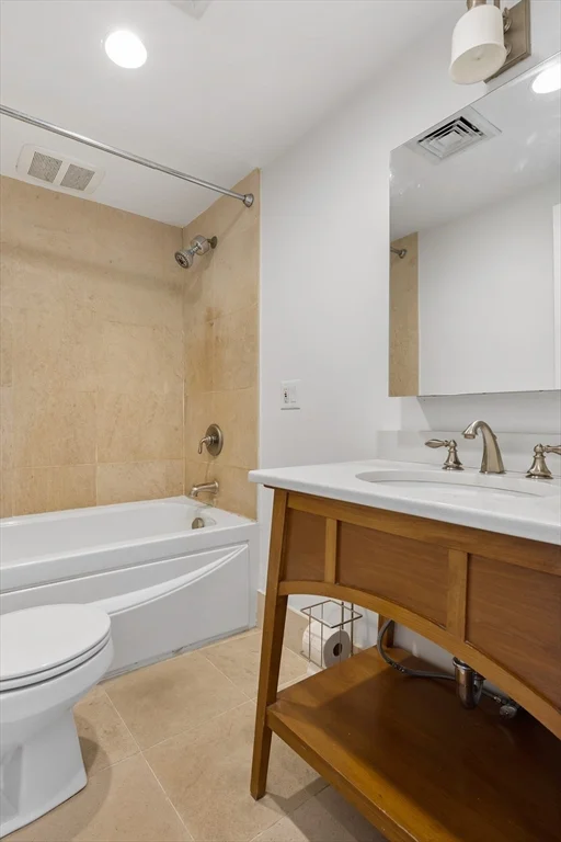 1 bed, 1 bath apartment for rent at 24 Emerson St Unit 3, South Boston — photo 15 of 17