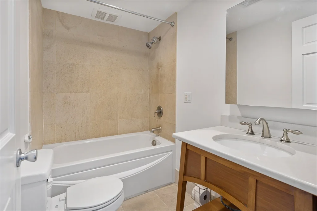 1 bed, 1 bath apartment for rent at 24 Emerson St Unit 3, South Boston — photo 14 of 17
