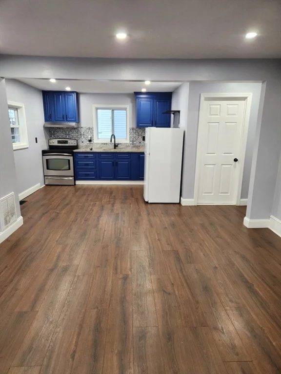 2 bed, 1 bath apartment for rent at 24 Emmet St, Brockton — photo 2 of 11