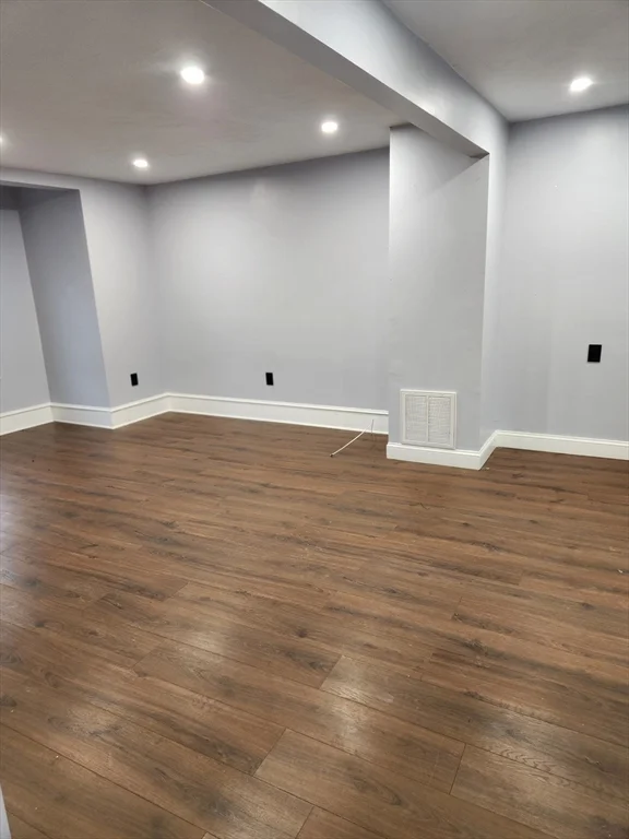 2 bed, 1 bath apartment for rent at 24 Emmet St, Brockton — photo 4 of 11