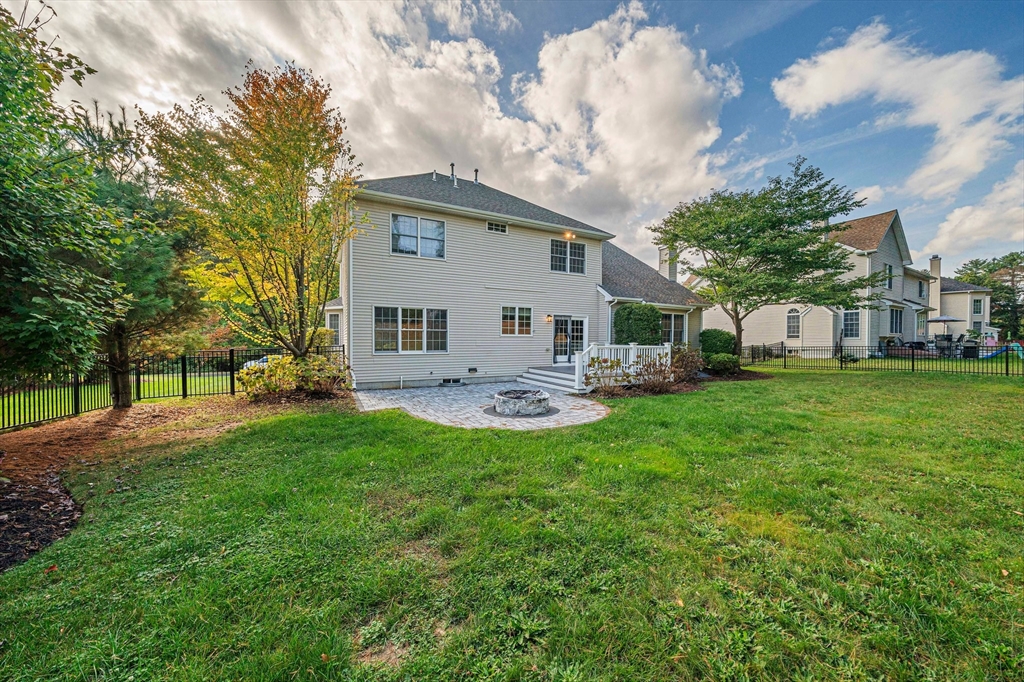 4 bed, 3 bath apartment for rent at 24 Endean Dr Unit 24, Walpole — photo 39 of 42