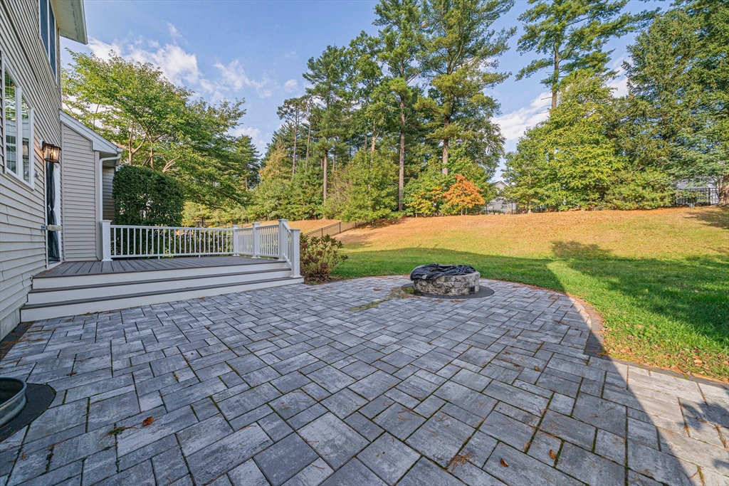 4 bed, 3 bath apartment for rent at 24 Endean Dr Unit 24, Walpole — photo 38 of 42